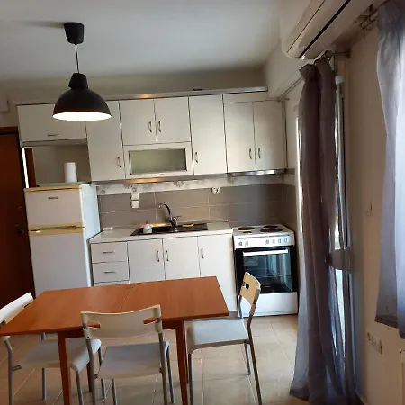 Apartment Dimis *