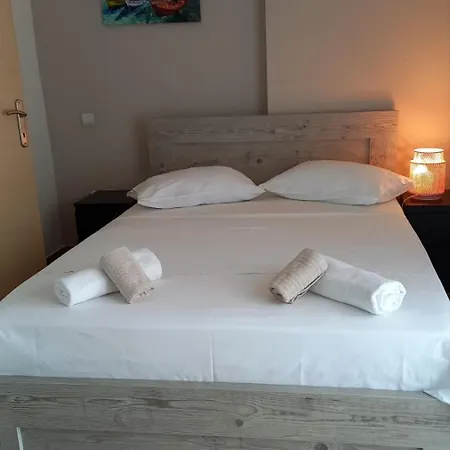 Apartment Dimis *
